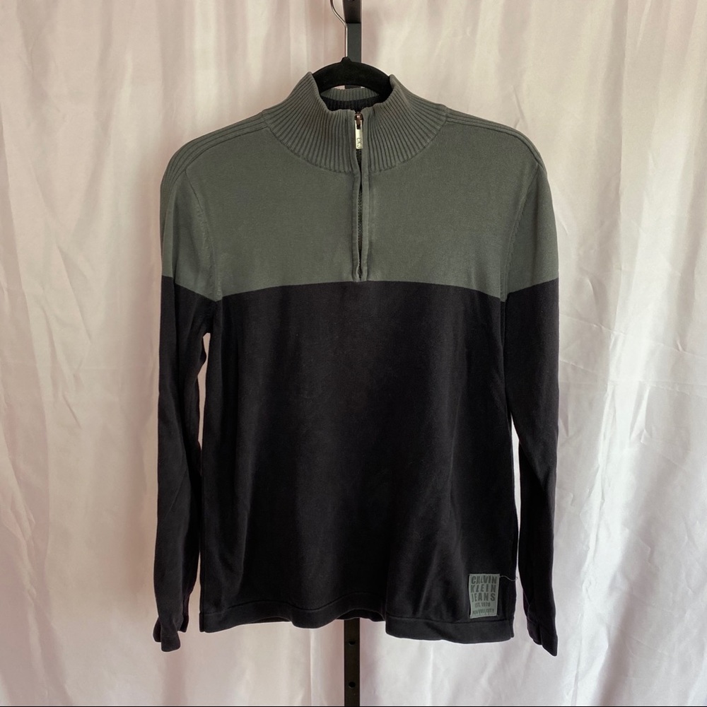 Calvin Klein Jeans 3/4 Zip Color Block Sweater, size Small